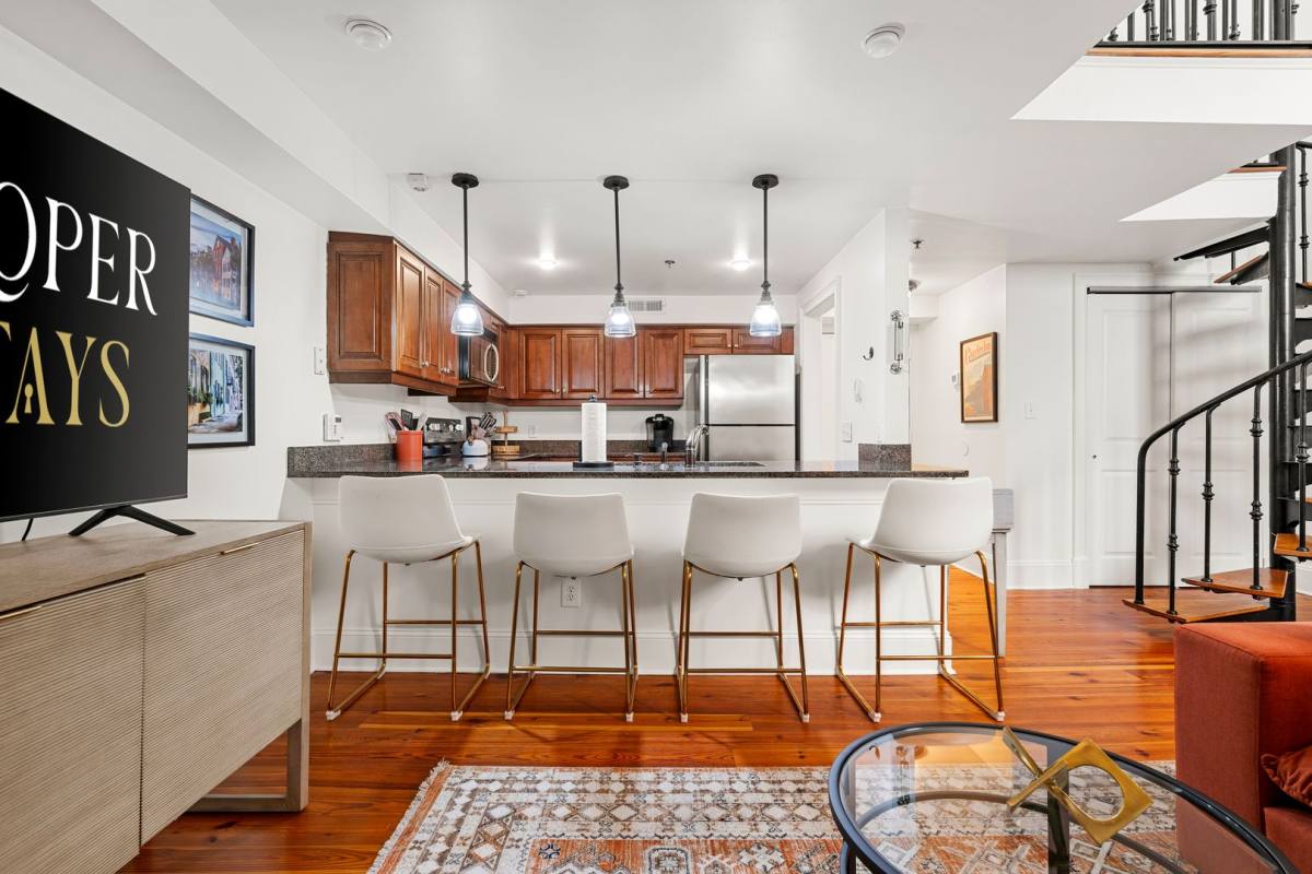 Apartment for rent at 377 King St #206, Charleston, SC 29401