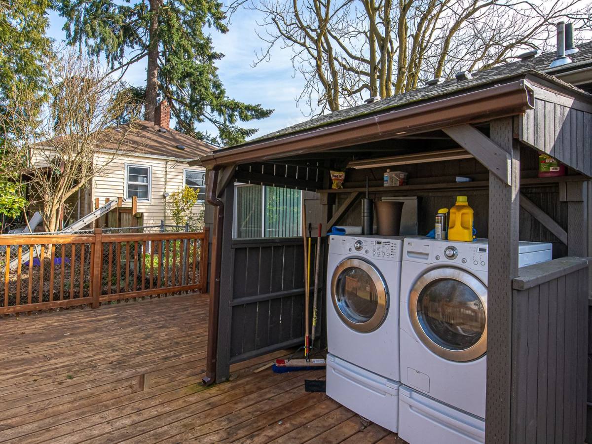 House for rent at 3033 N Halleck St, Portland, OR 97217