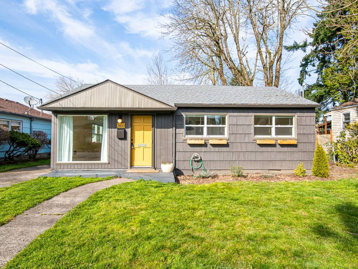 House for rent at 3033 N Halleck St, Portland, OR 97217