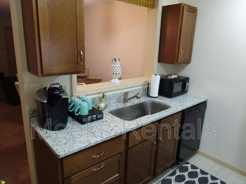 Apartment for rent at 1655 6th Ave #101, Huntington, WV 25703