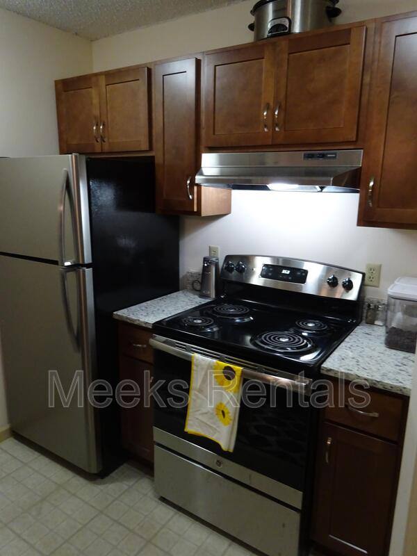 Apartment for rent at 1655 6th Ave #101, Huntington, WV 25703