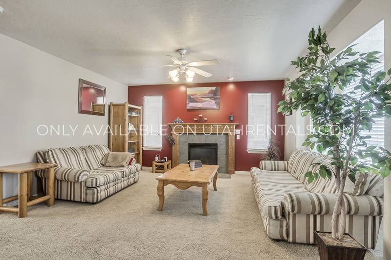 Townhouse for rent at 1346 S 1440 E St, Provo, UT 84606