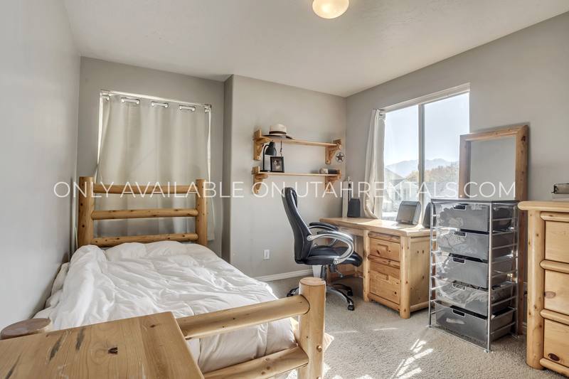 Townhouse for rent at 1346 S 1440 E St, Provo, UT 84606