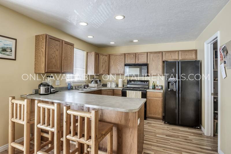 Townhouse for rent at 1346 S 1440 E St, Provo, UT 84606