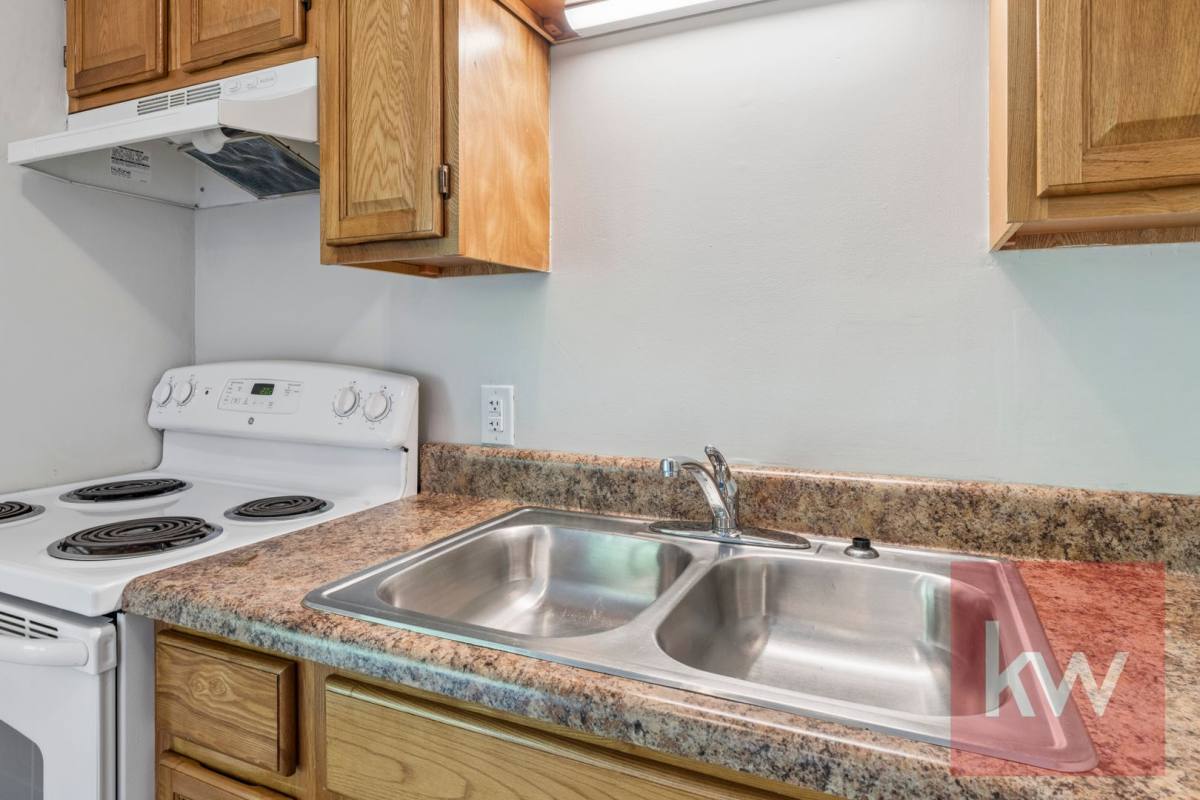 Apartment for rent at 340 E Carters Valley, Kingsport, TN 37660