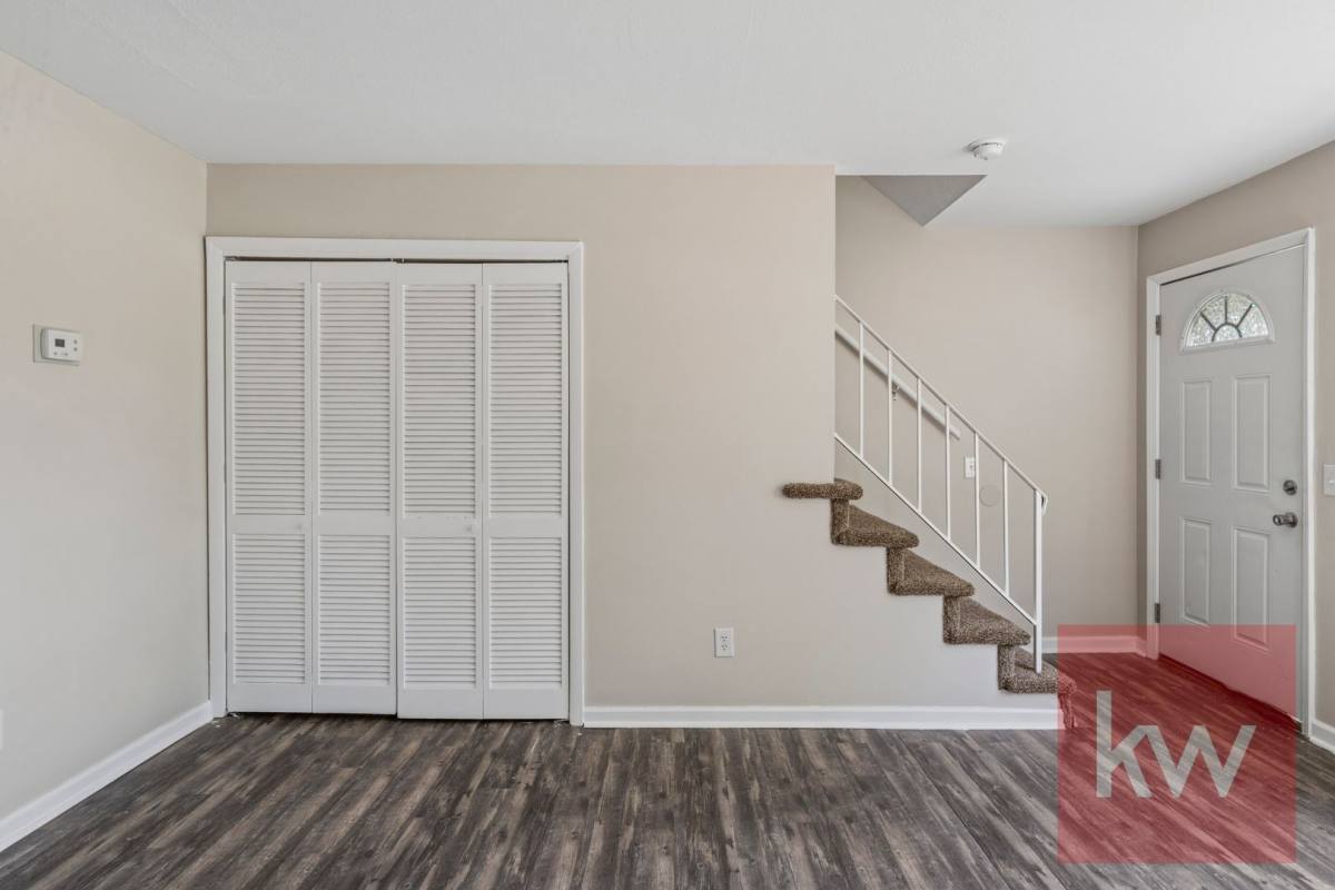 Apartment for rent at 340 E Carters Valley, Kingsport, TN 37660