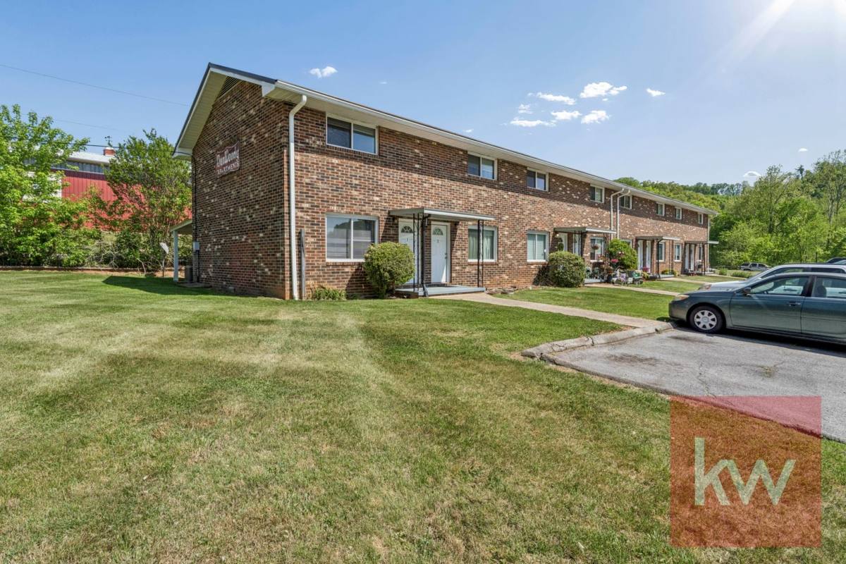 Apartment for rent at 340 E Carters Valley, Kingsport, TN 37660