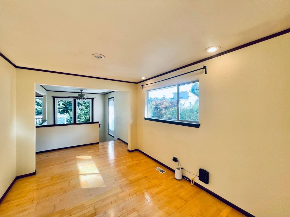 House for rent at 200 27th Ave E, Seattle, WA 98112