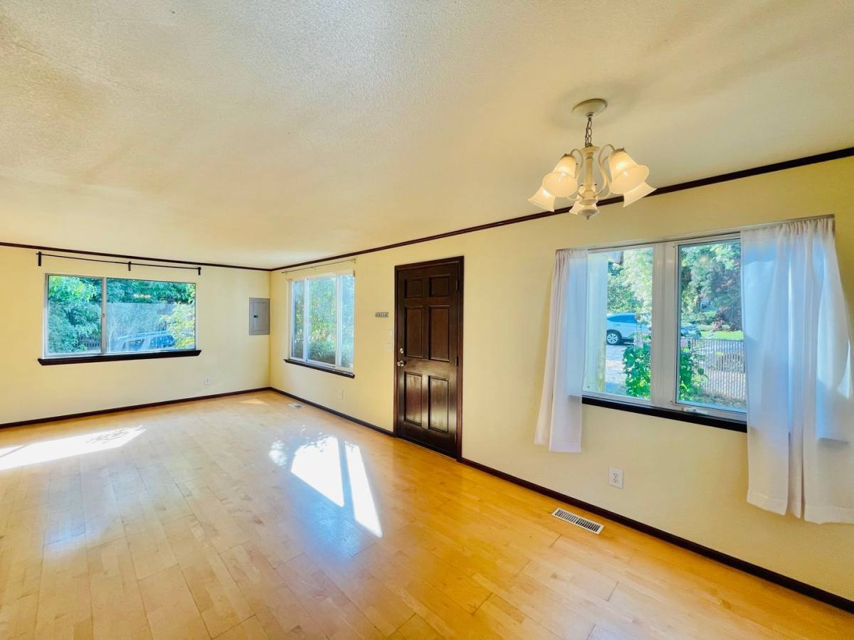House for rent at 200 27th Ave E, Seattle, WA 98112