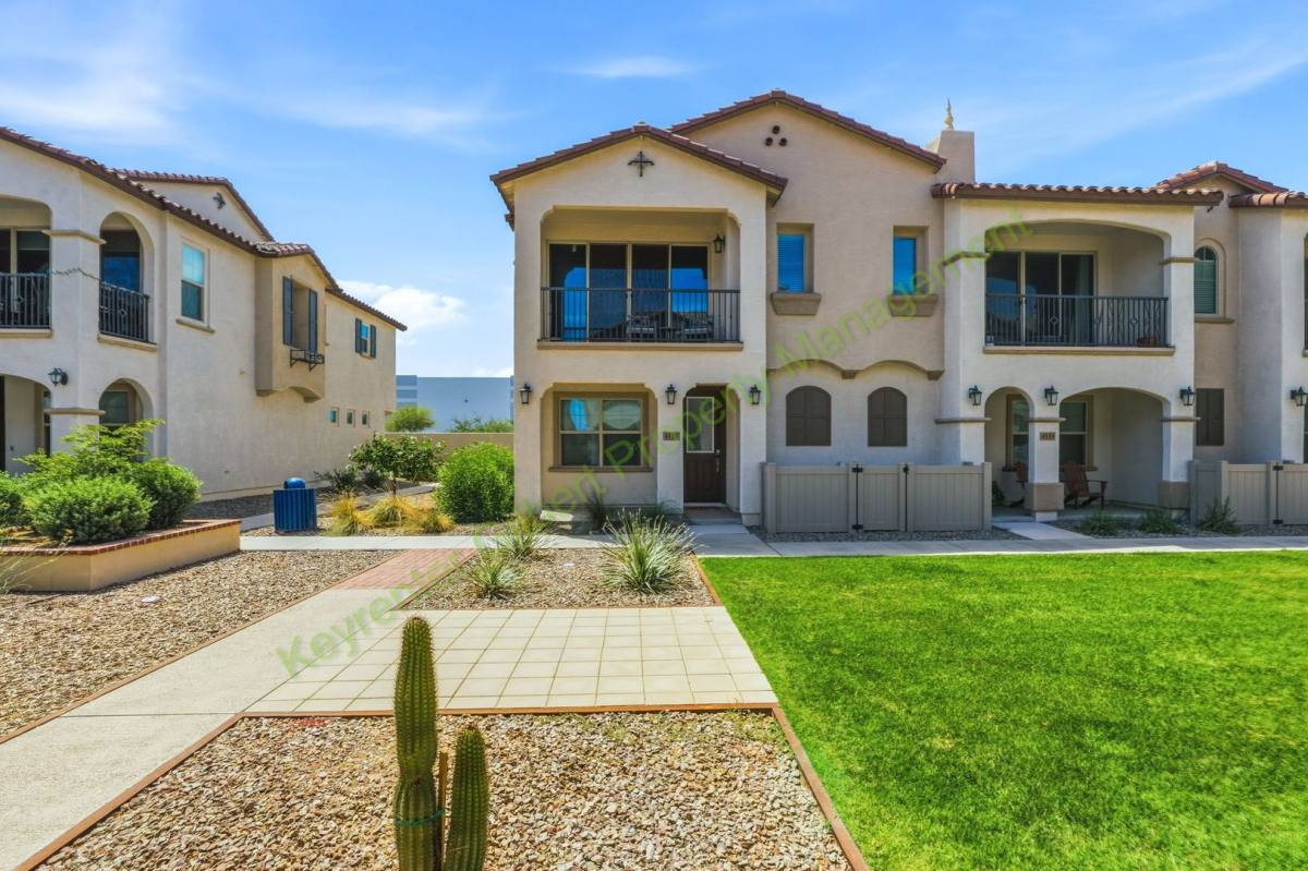 Townhouse for rent at 4118 E Brisa Dr, Gilbert, AZ 85296