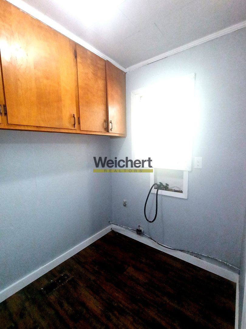 House for rent at 209 S 16th Ave, Paragould, AR 72450