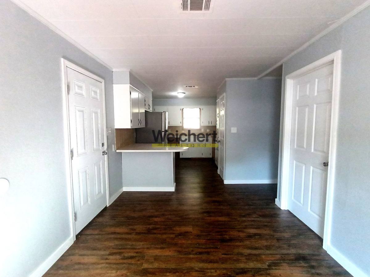 House for rent at 209 S 16th Ave, Paragould, AR 72450