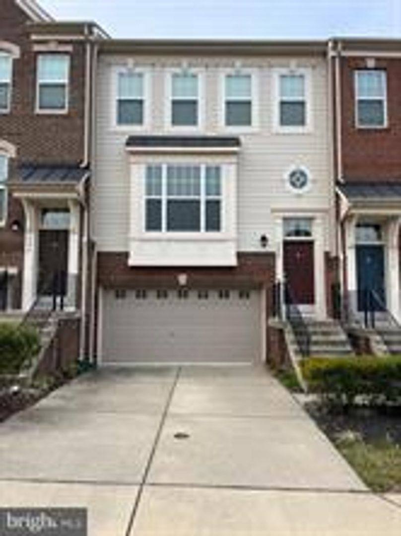 Townhouse for rent at 9075 Alexander Way, Manassas, VA 20111