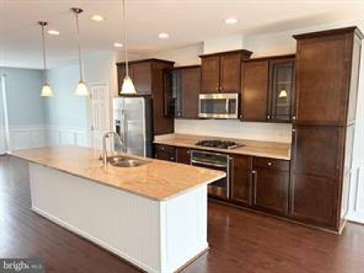 Townhouse for rent at 9075 Alexander Way, Manassas, VA 20111