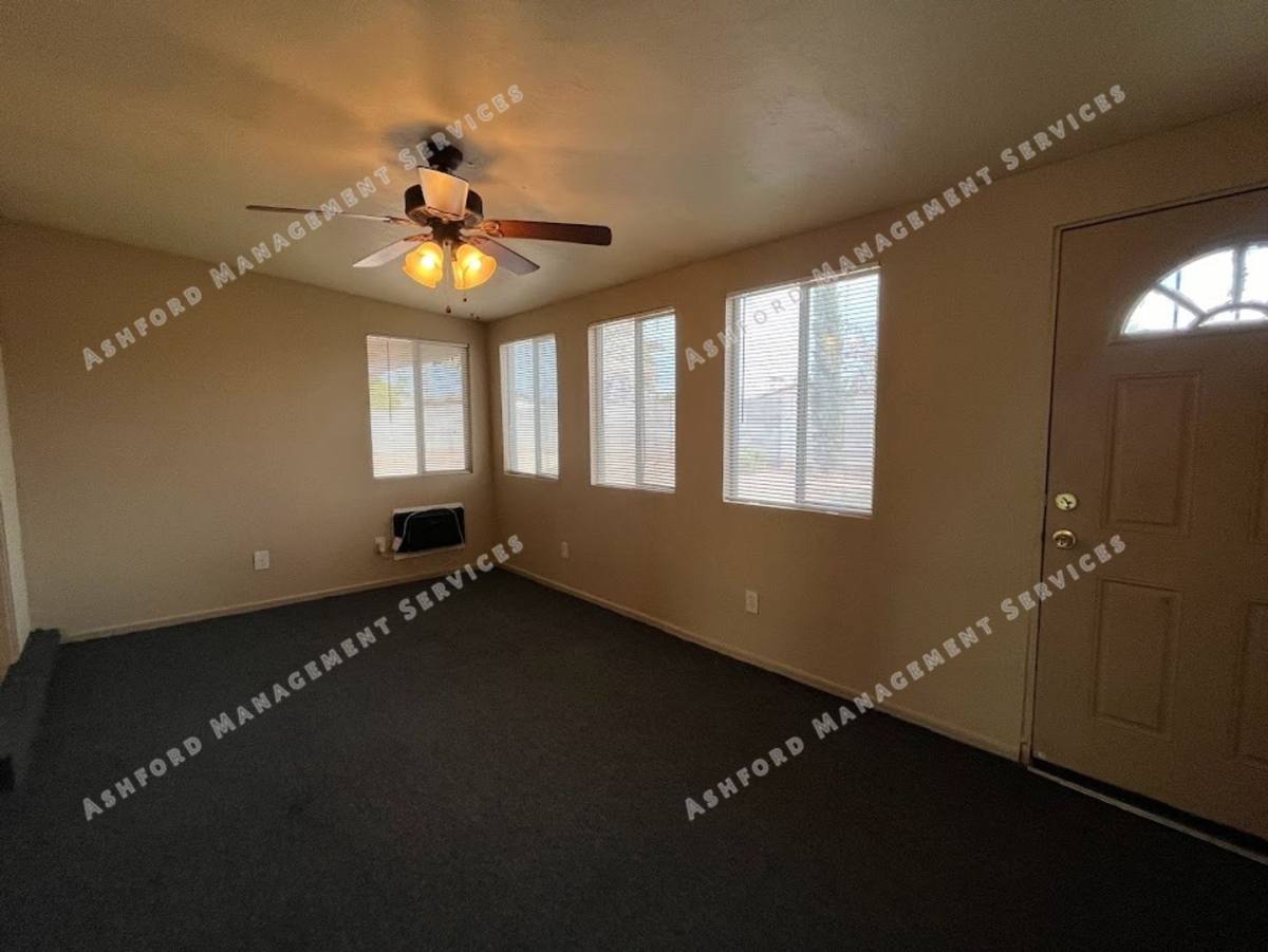 House for rent at 12229 N 48th Ave, Glendale, AZ 85304
