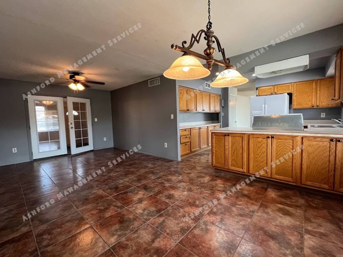 House for rent at 12229 N 48th Ave, Glendale, AZ 85304