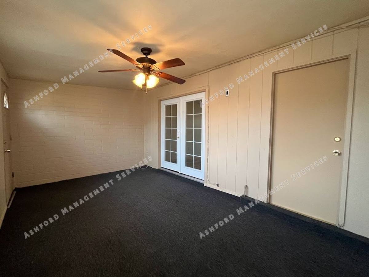 House for rent at 12229 N 48th Ave, Glendale, AZ 85304