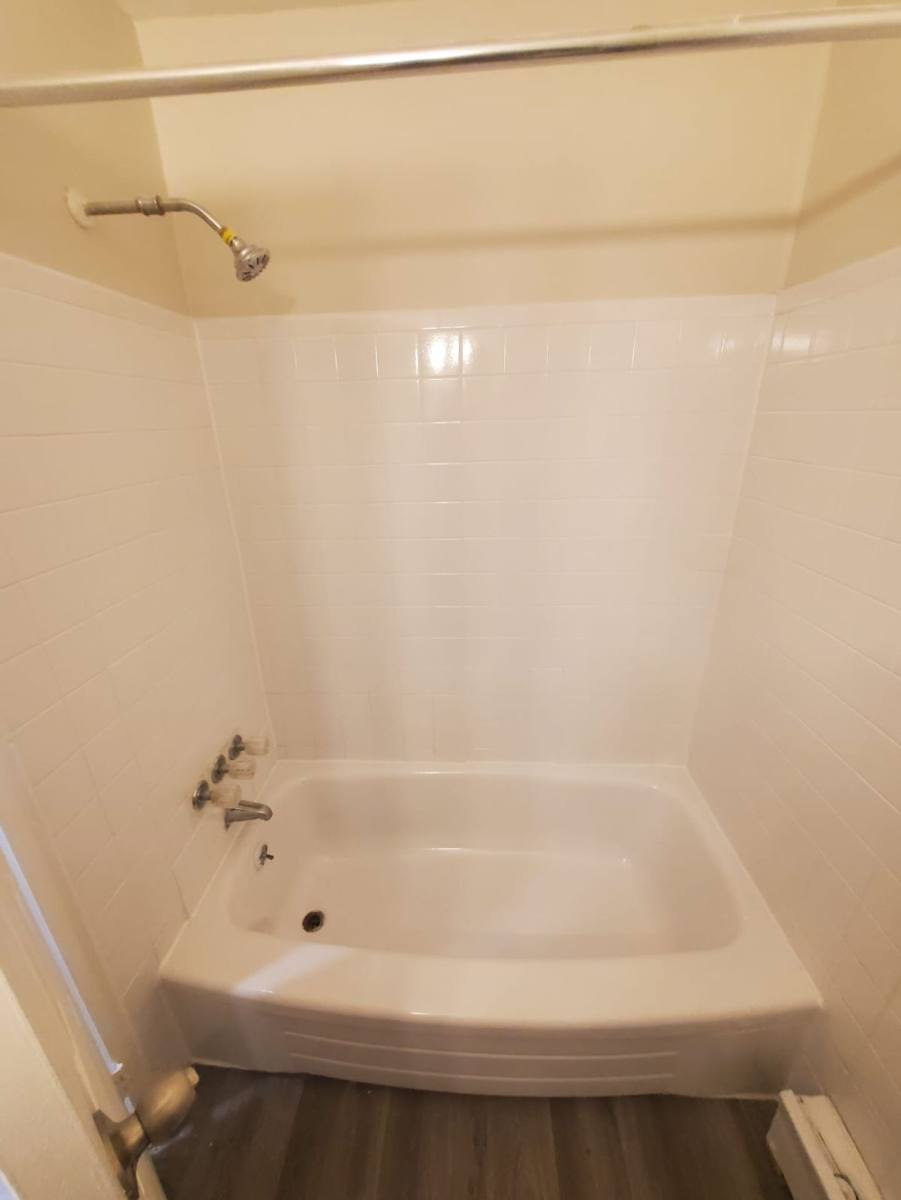 Apartment for rent at 1300 W Albanus St, Philadelphia, PA 19141