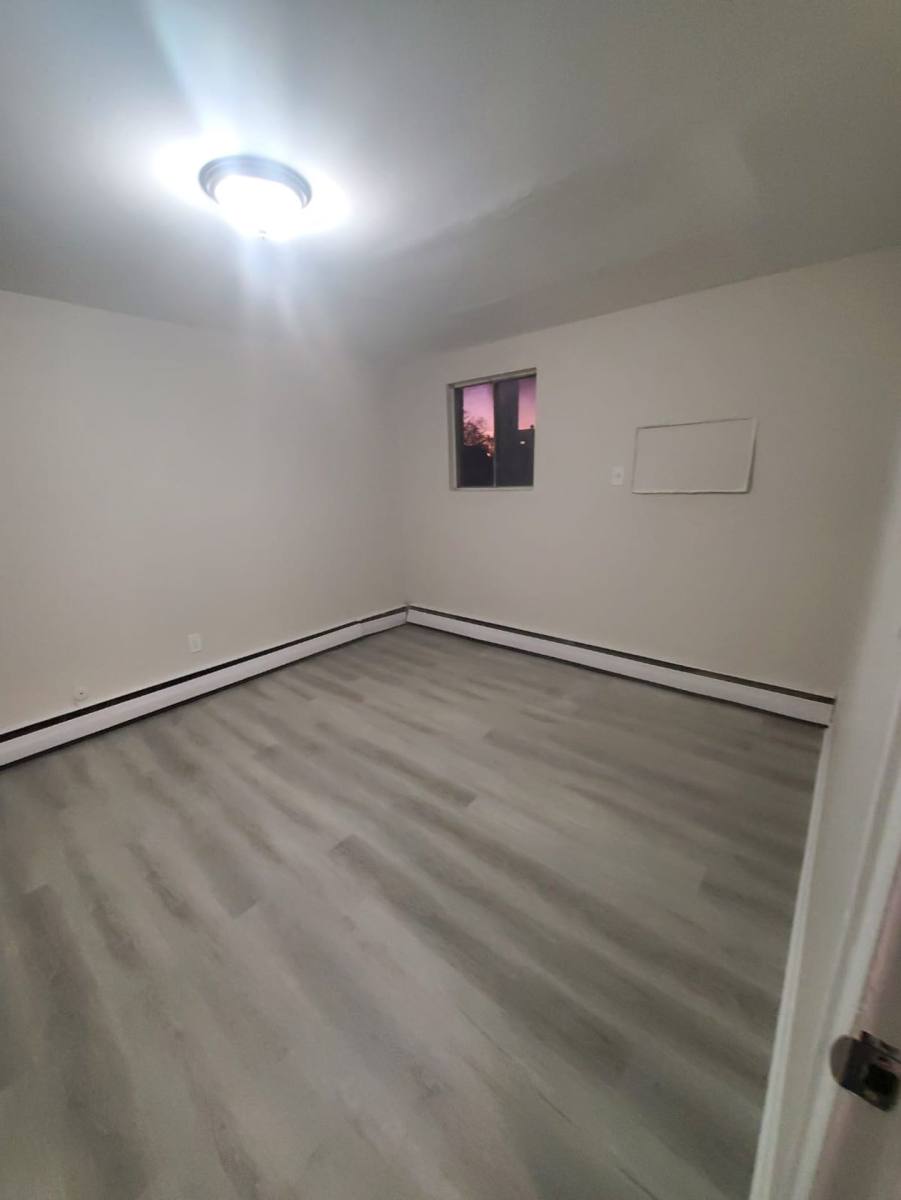 Apartment for rent at 1300 W Albanus St, Philadelphia, PA 19141