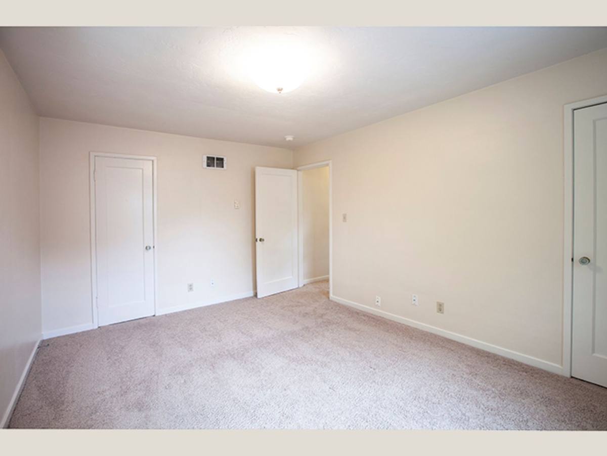 Townhouse for rent at 1826 SW Marlow Ave, Portland, OR 97225