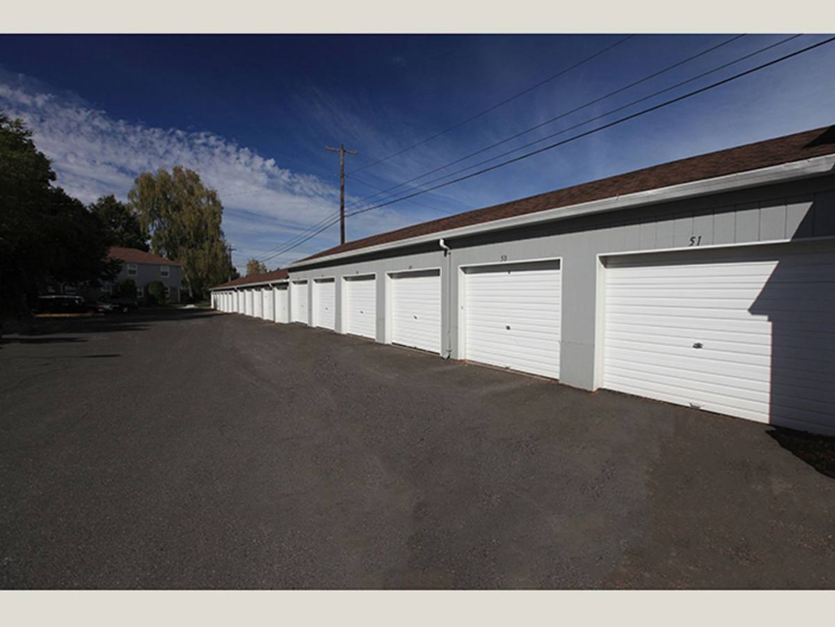 Townhouse for rent at 1826 SW Marlow Ave, Portland, OR 97225