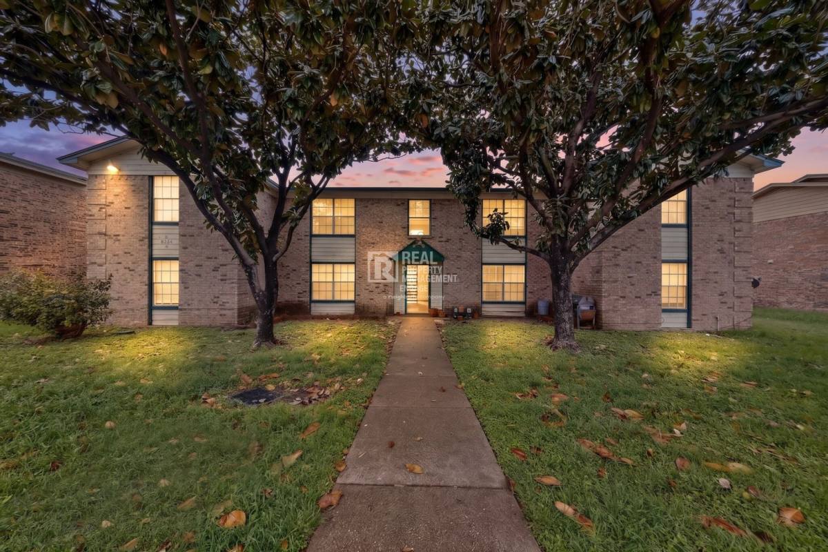 Apartment for rent at 8024 Cambridge Circle, Fort Worth, TX 76108