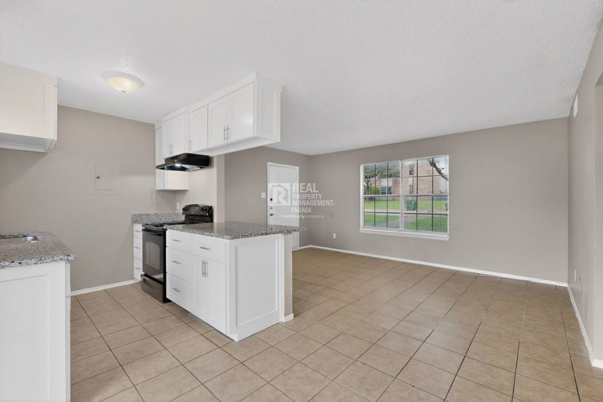 Apartment for rent at 8024 Cambridge Circle, Fort Worth, TX 76108