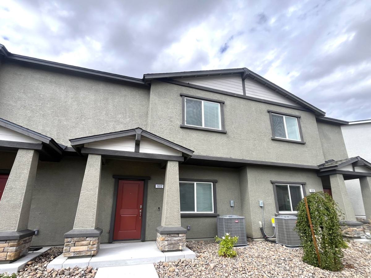 Townhouse for rent at 1612 Prancer, Reno, NV 89523