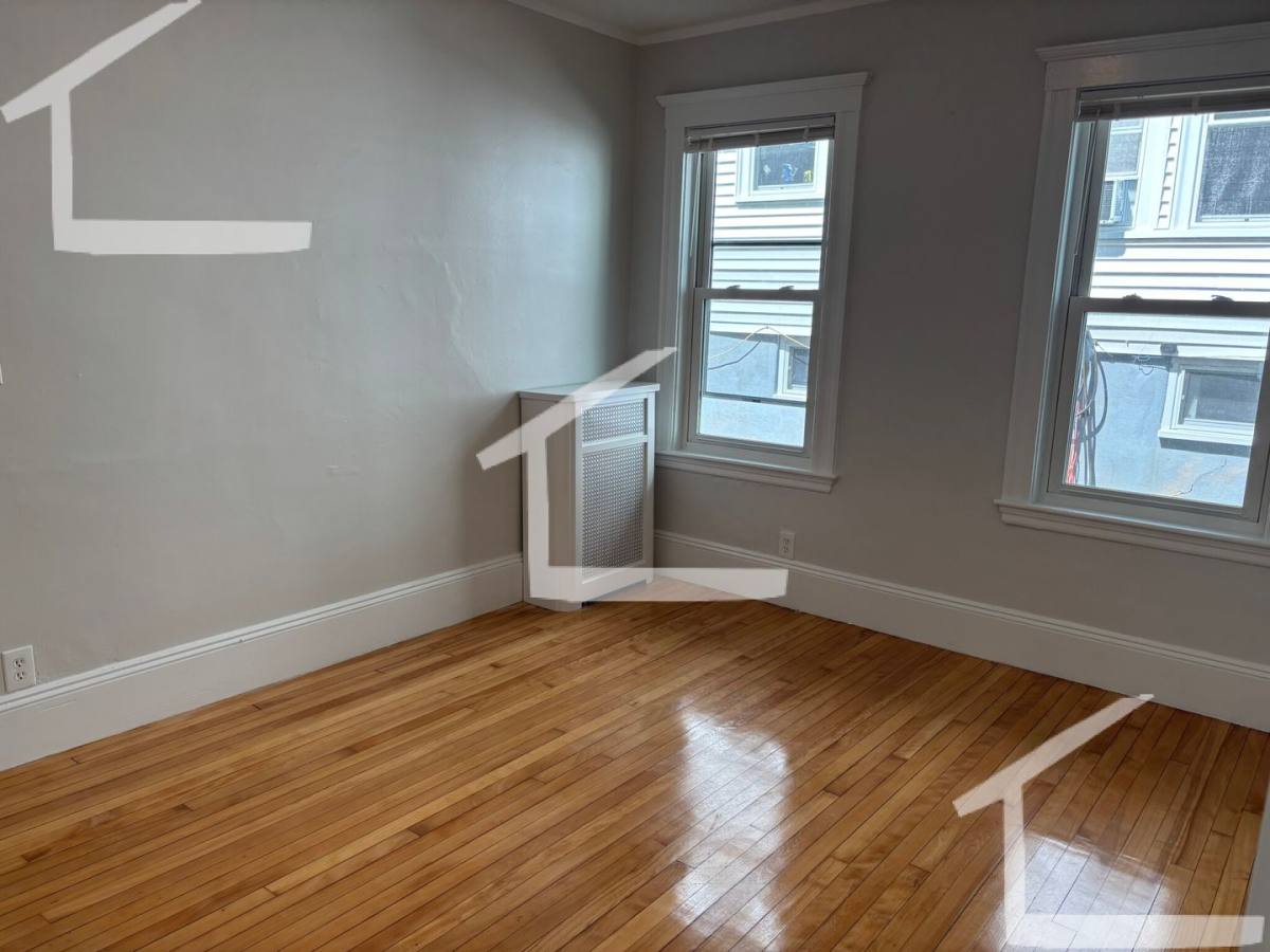 House for rent at 32 Matchett St #1B, Brighton, MA 02135