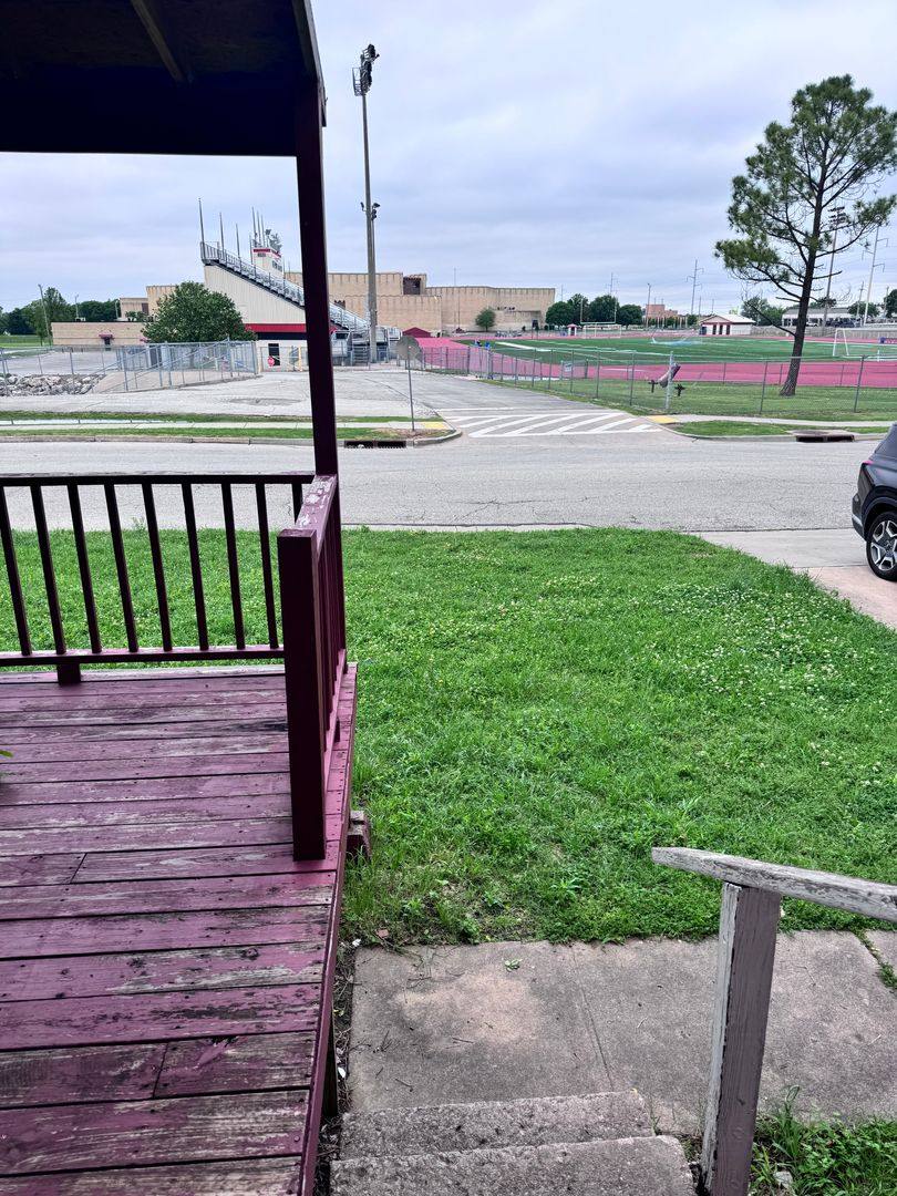 House for rent at 1129 S 124th E Ave, Tulsa, OK 74128