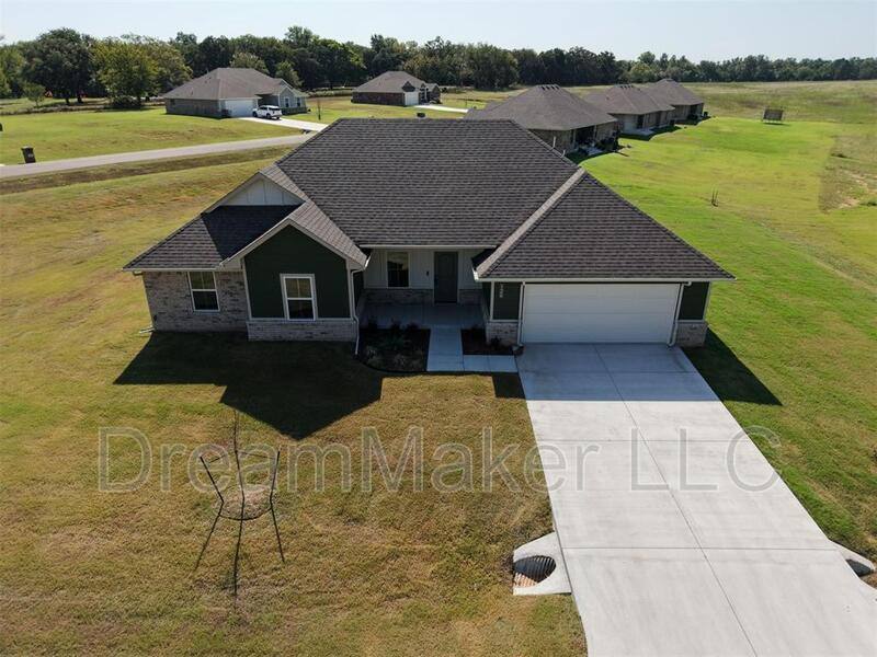 House for rent at 203 Hope Ave, Shawnee, OK 74804
