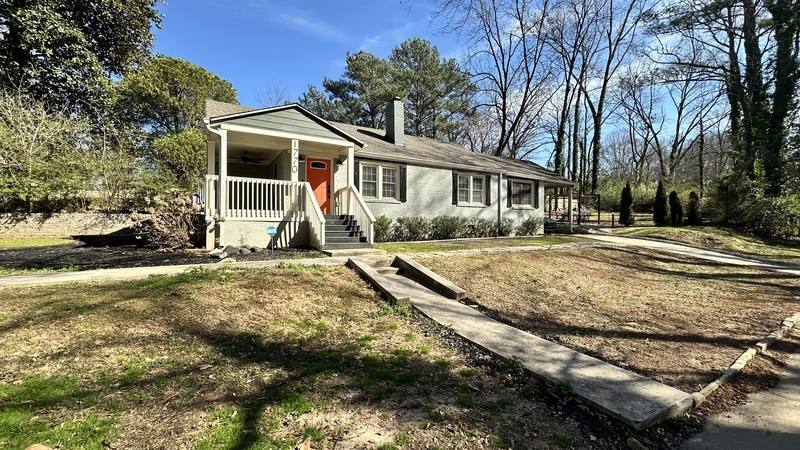 House for rent at 1770 Springview Rd NW, Atlanta, GA 30314
