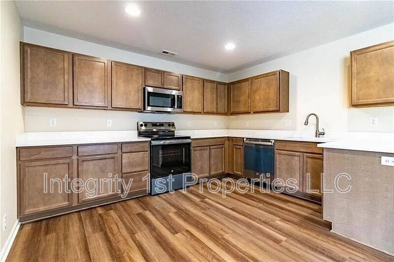 Townhouse for rent at 1506 Park Ave #B, Warrensburg, MO 64093