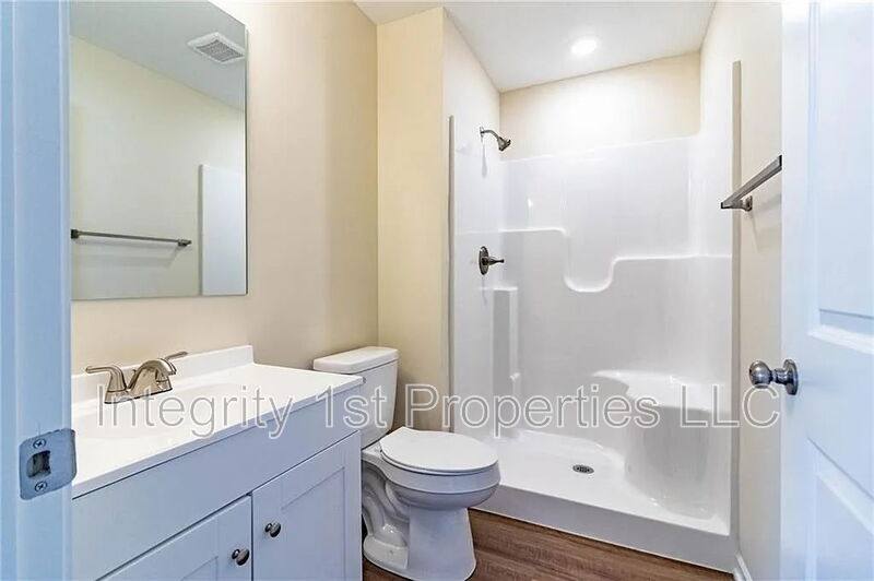 Townhouse for rent at 1506 Park Ave #B, Warrensburg, MO 64093