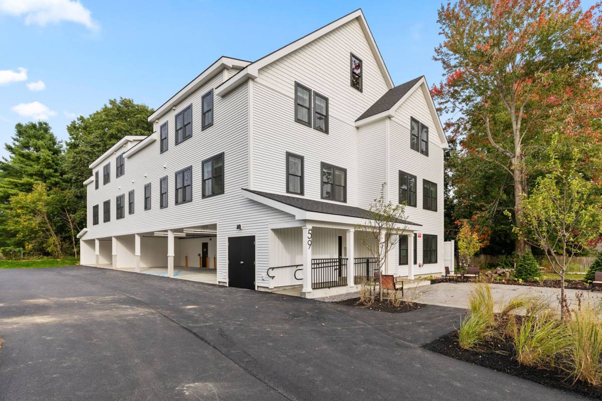 Apartment for rent at 59 Conant St, Westbrook, ME 04092