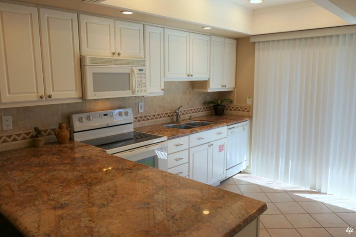 Condo for rent at 5547 Los Coyotes Dr, Palm Springs, CA 92264