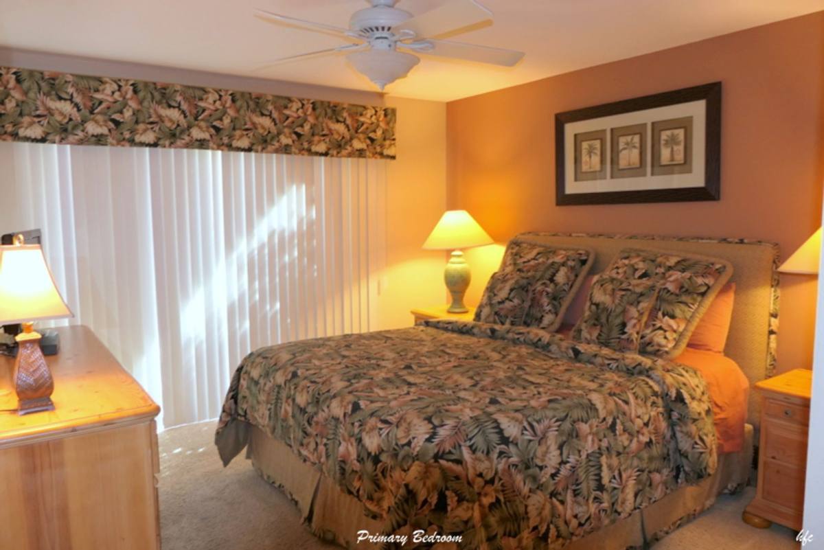 Condo for rent at 5547 Los Coyotes Dr, Palm Springs, CA 92264