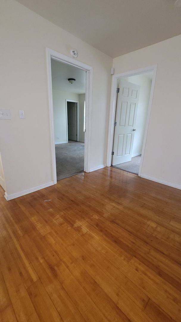 Apartment for rent at 6669 S Michigan Ave, Chicago, IL 60637