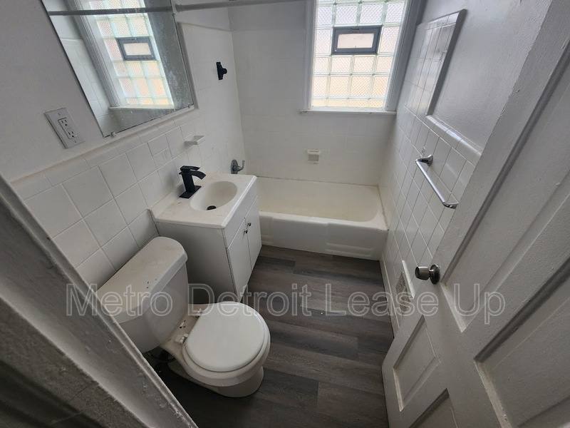 House for rent at 20110 Northlawn St, Detroit, MI 48221