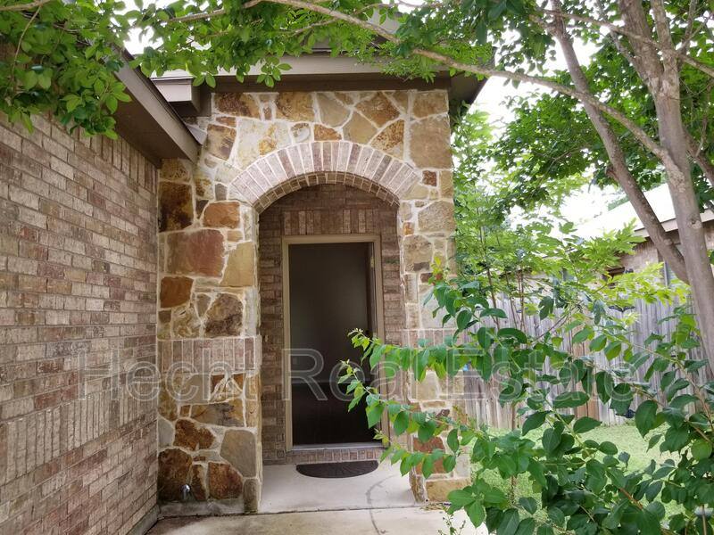 Apartment for rent at 1027 Brown Rock Dr #1, New Braunfels, TX 78130