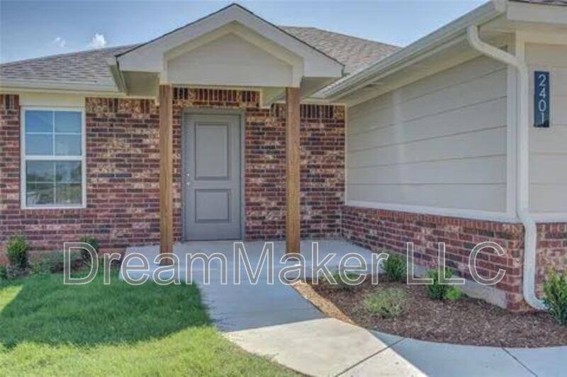 House for rent at 2401 S 28th Terrace, Chickasha, OK 73018