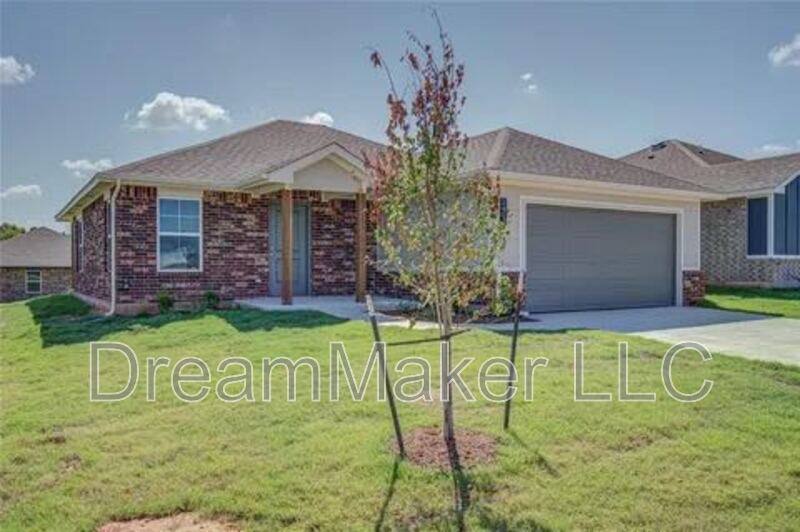 House for rent at 2401 S 28th Terrace, Chickasha, OK 73018