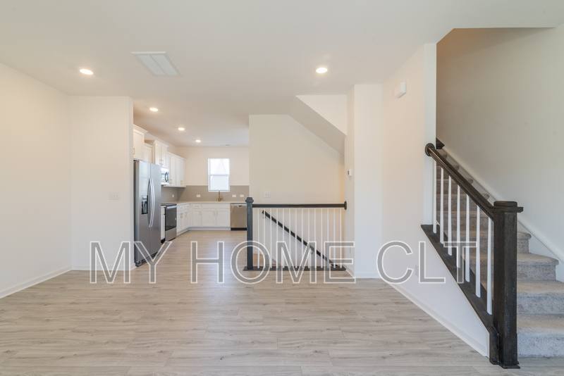 Townhouse for rent at 15010 Scoter St #1, Charlotte, NC 28262