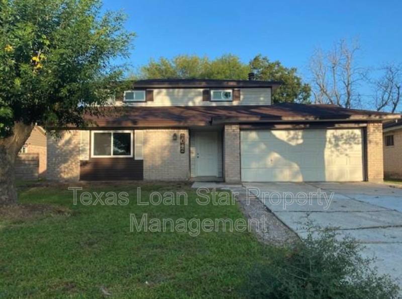 House for rent at 2042 Bridge Cross Lane, Houston, TX 77067