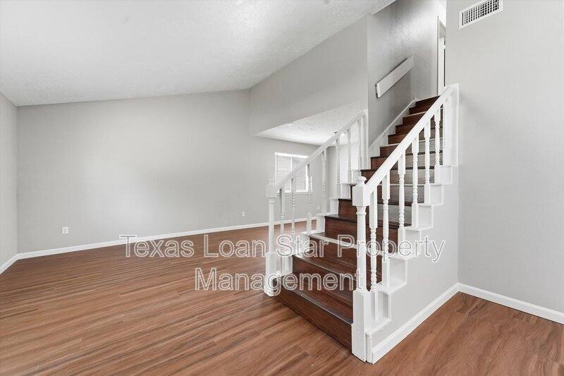House for rent at 2042 Bridge Cross Lane, Houston, TX 77067