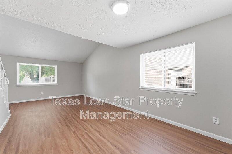 House for rent at 2042 Bridge Cross Lane, Houston, TX 77067
