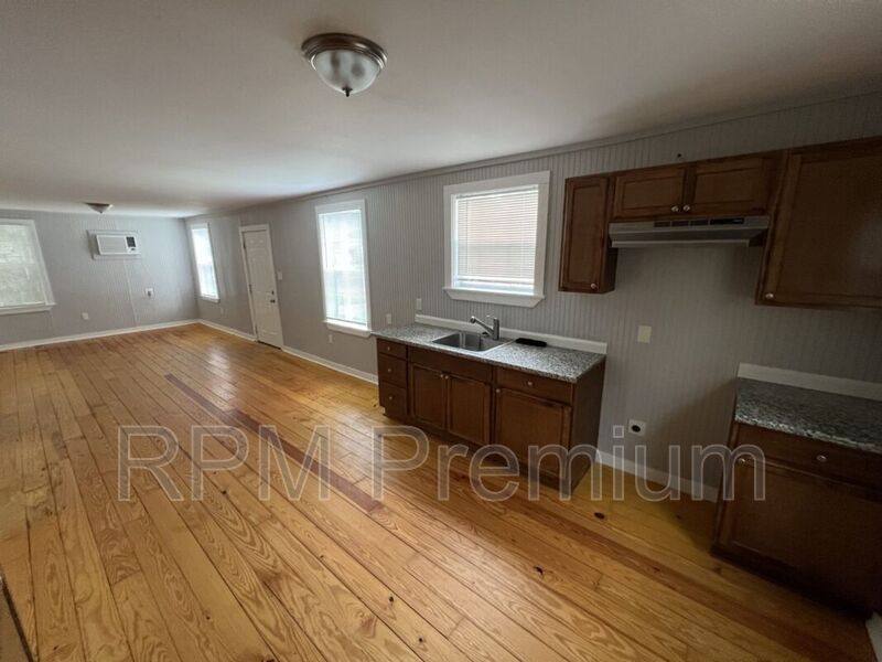 House for rent at 3647 Mission St, Baton Rouge, LA 70805
