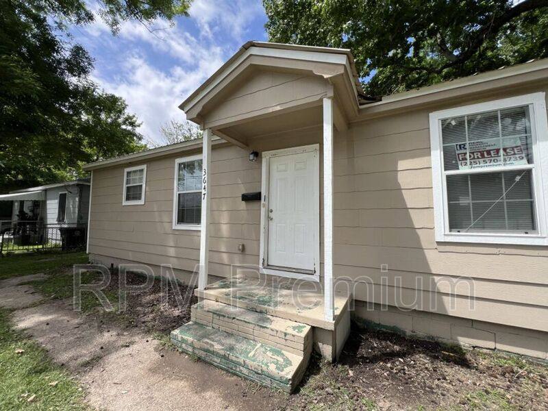 House for rent at 3647 Mission St, Baton Rouge, LA 70805