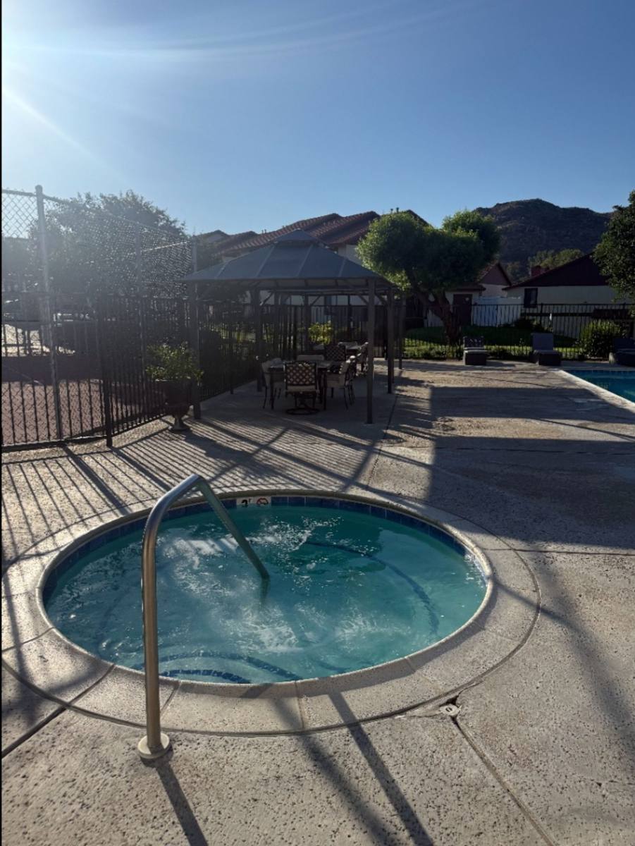 Apartment for rent at 409 E Thornton Ave, Hemet, CA 92543
