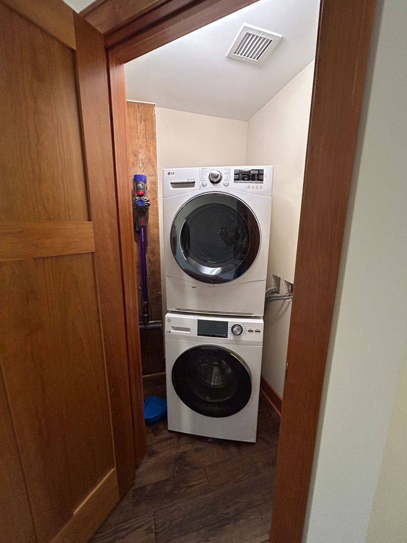 Apartment for rent at 330 9th St E, Saint Paul, MN 55101